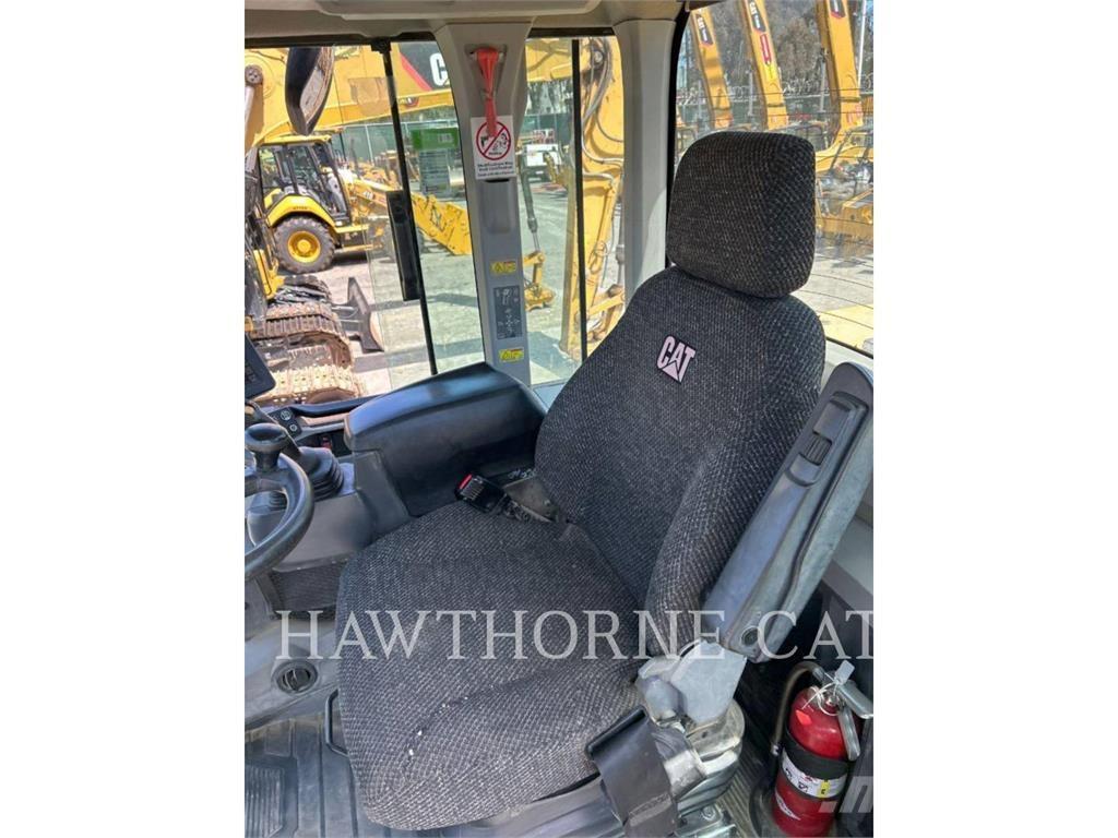 CAT 938M Carregadeiras de rodas