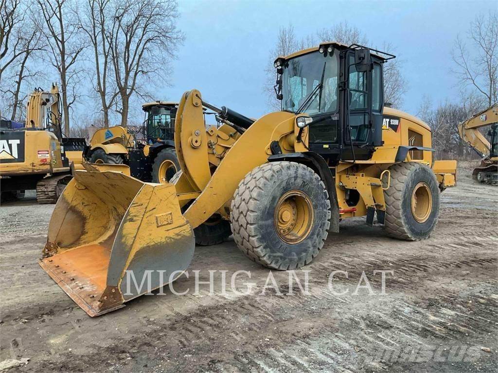 CAT 938M R+ Carregadeiras de rodas