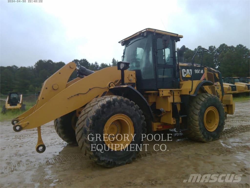 CAT 950M Carregadeiras de rodas