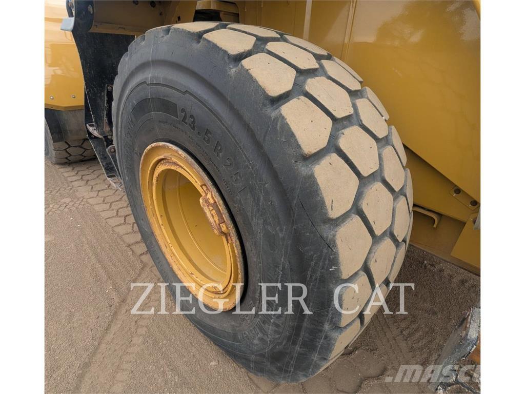 CAT 950M Carregadeiras de rodas