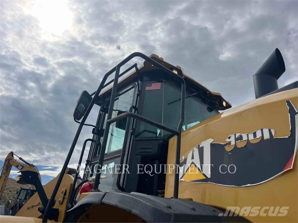 CAT 950M Carregadeiras de rodas