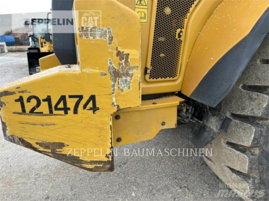 CAT 962M Carregadeiras de rodas