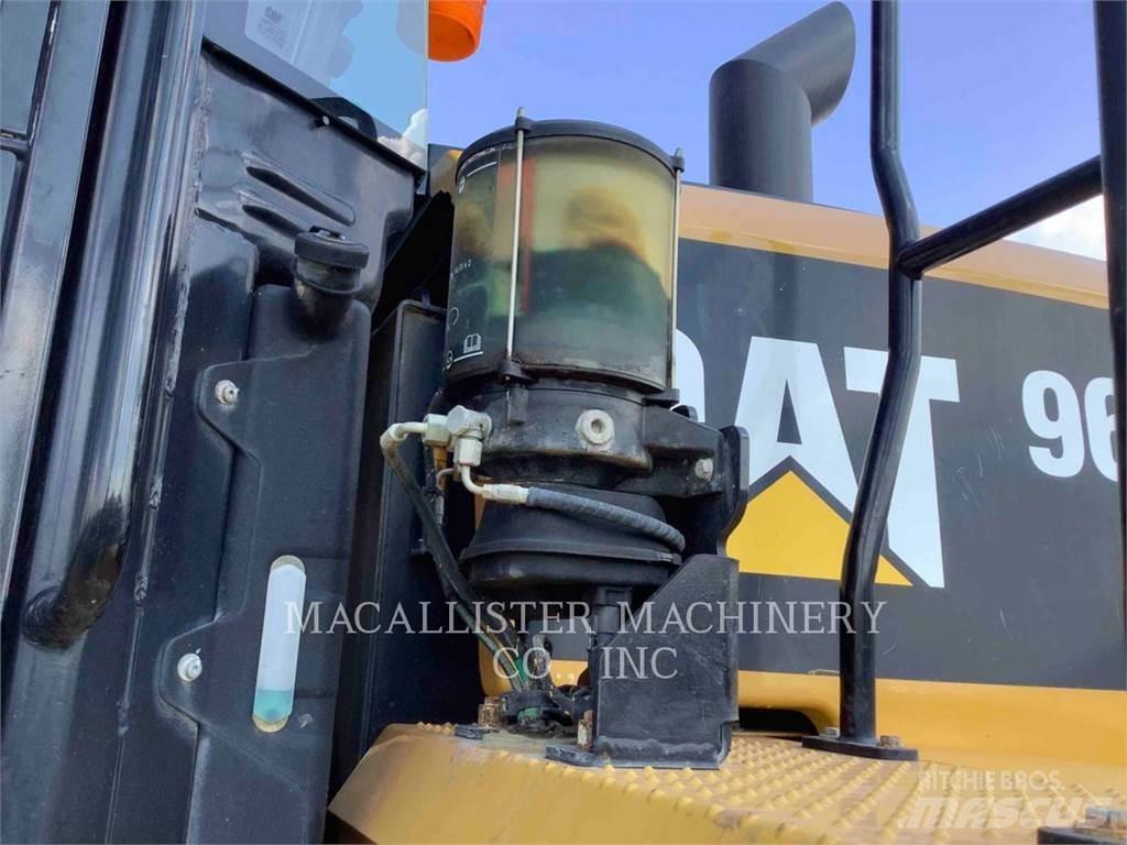 CAT 962M Carregadeiras de rodas