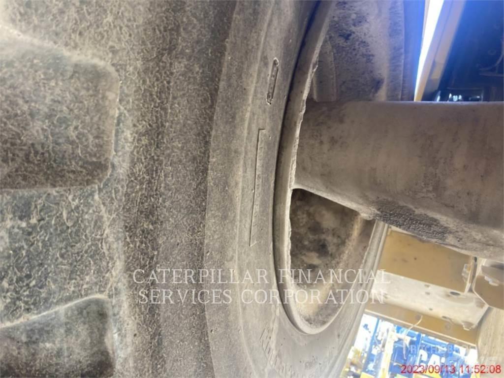 CAT 962M Carregadeiras de rodas