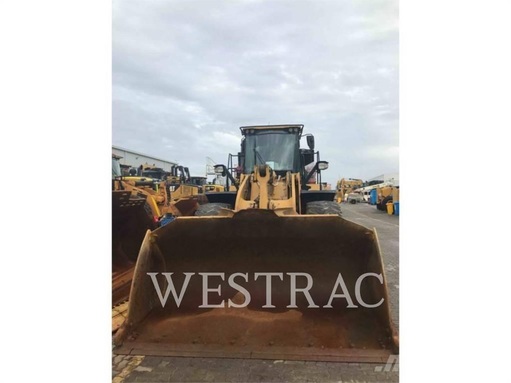 CAT 966 Carregadeiras de rodas