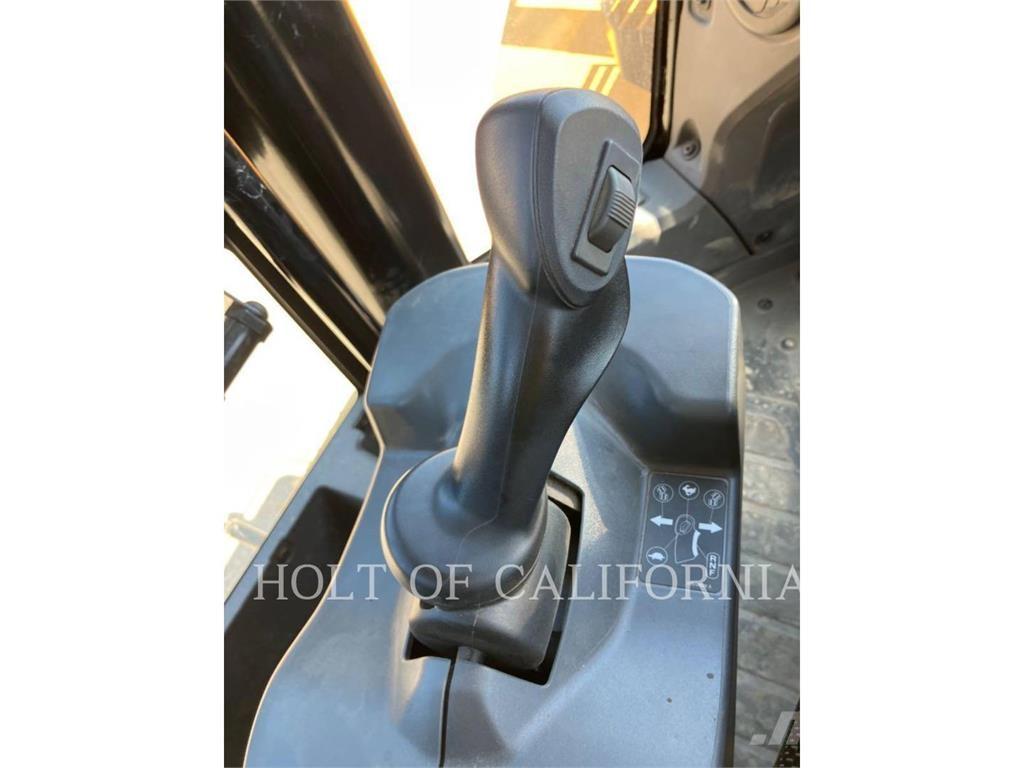 CAT 966 Carregadeiras de rodas