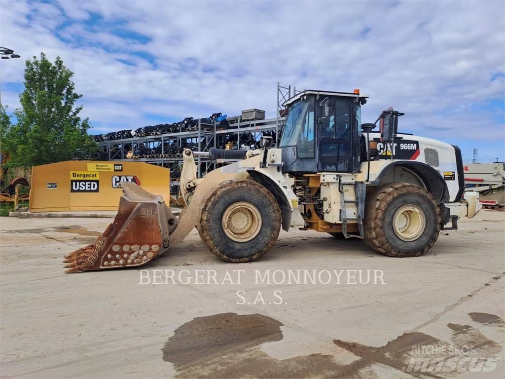 CAT 966M Carregadeiras de rodas