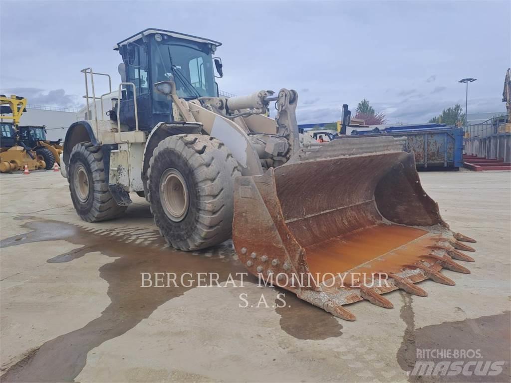 CAT 966M Carregadeiras de rodas