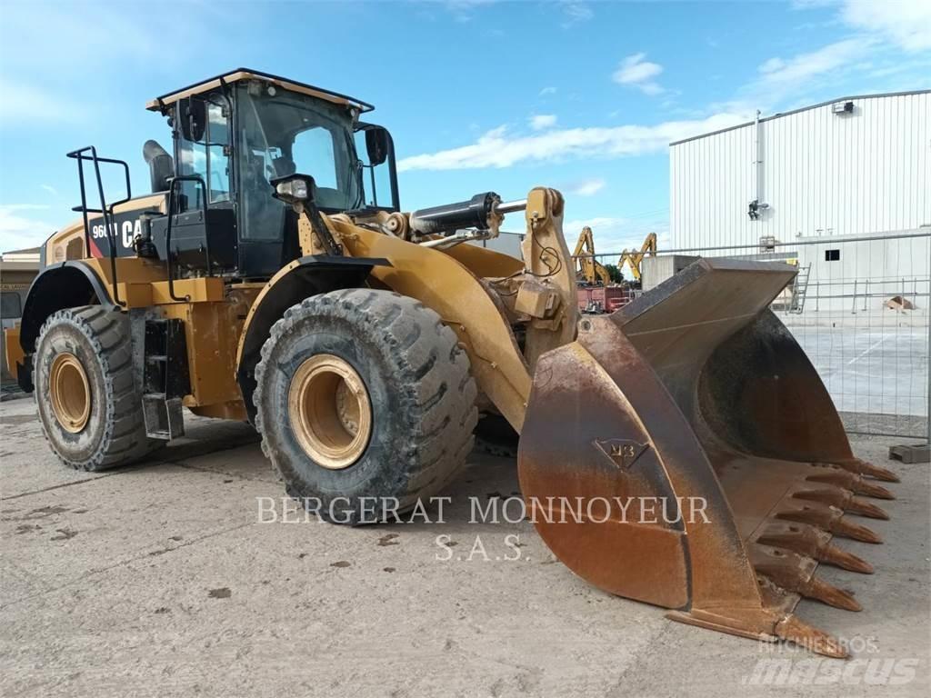 CAT 966M Carregadeiras de rodas