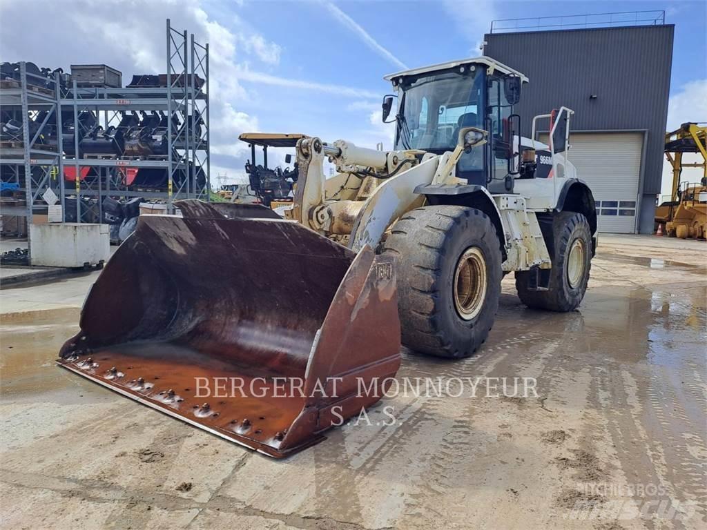 CAT 966M Carregadeiras de rodas