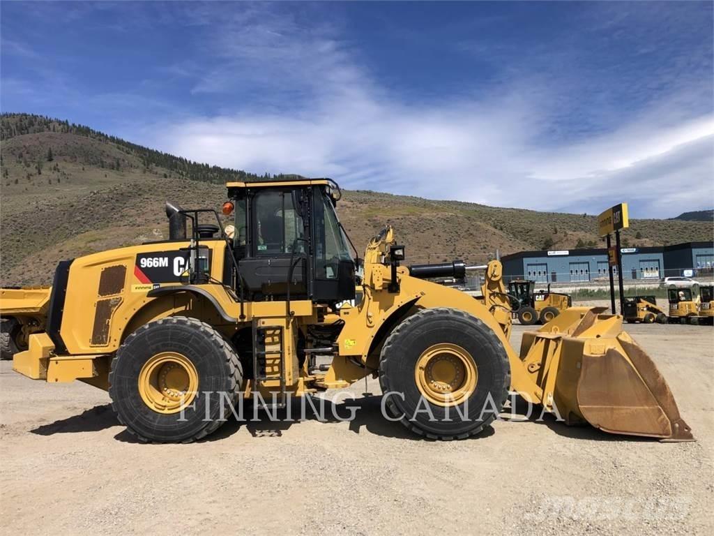 CAT 966M Carregadeiras de rodas