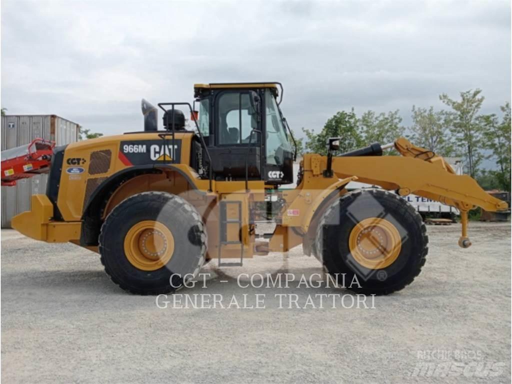 CAT 966M Carregadeiras de rodas