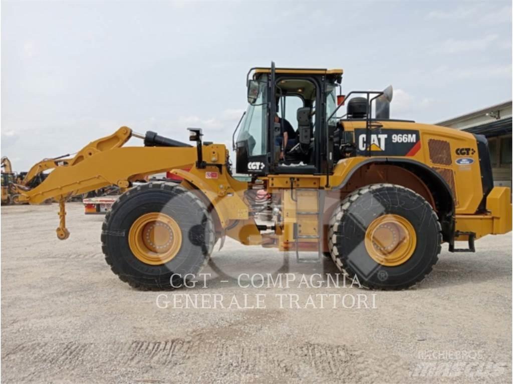 CAT 966M Carregadeiras de rodas