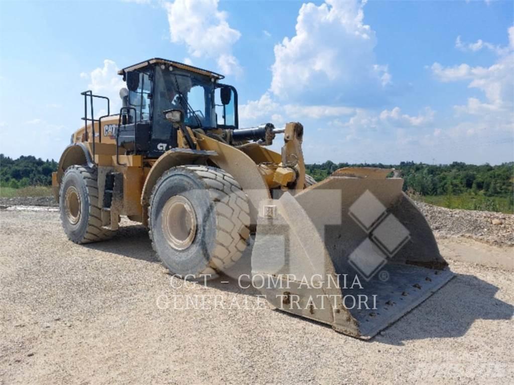 CAT 966M Carregadeiras de rodas
