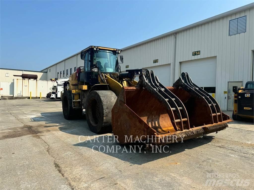 CAT 966M Carregadeiras de rodas