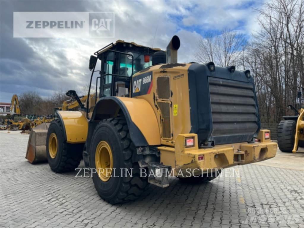CAT 966M Carregadeiras de rodas