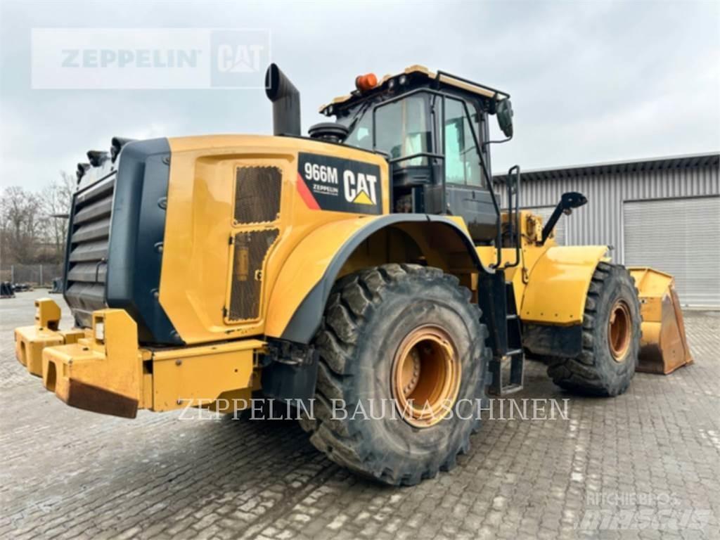 CAT 966M Carregadeiras de rodas