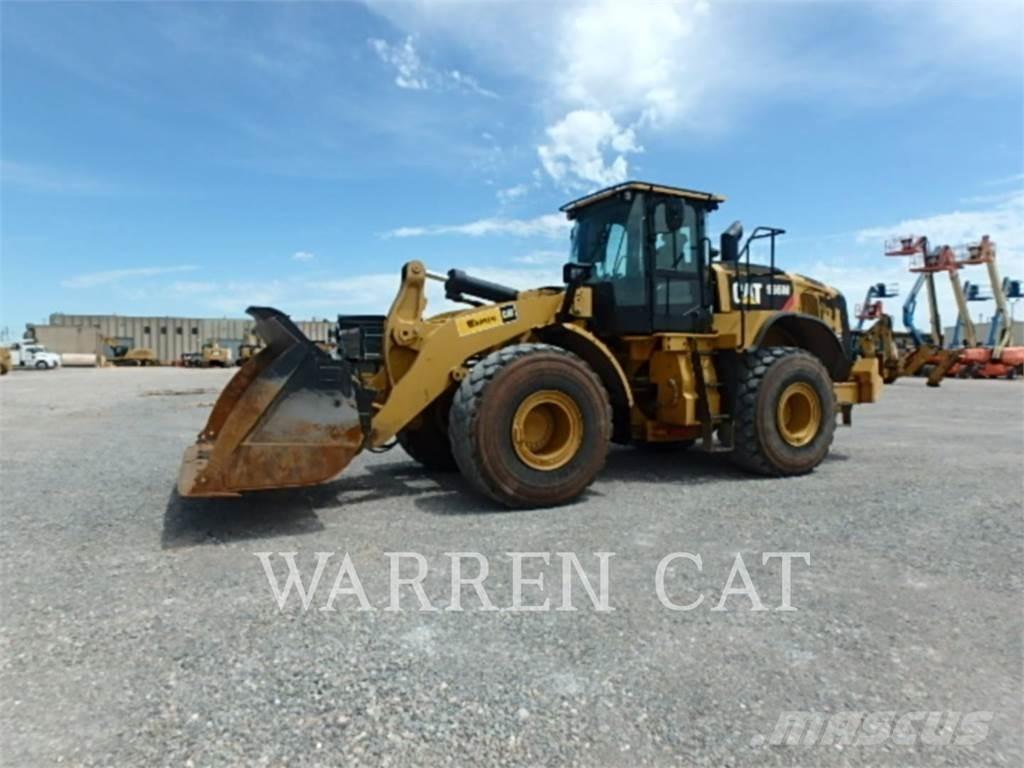 CAT 966M Carregadeiras de rodas