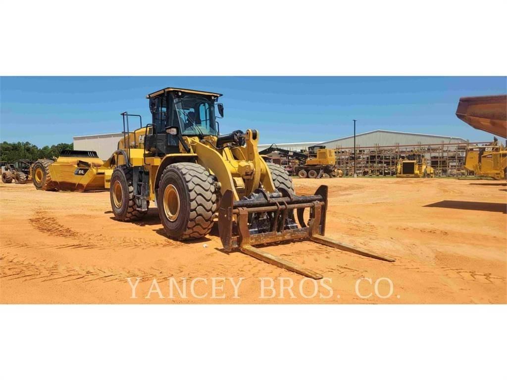 CAT 966M Carregadeiras de rodas