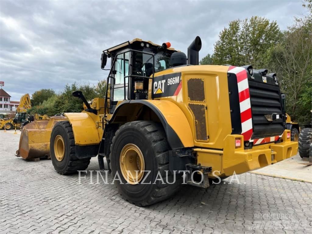 CAT 966M Carregadeiras de rodas