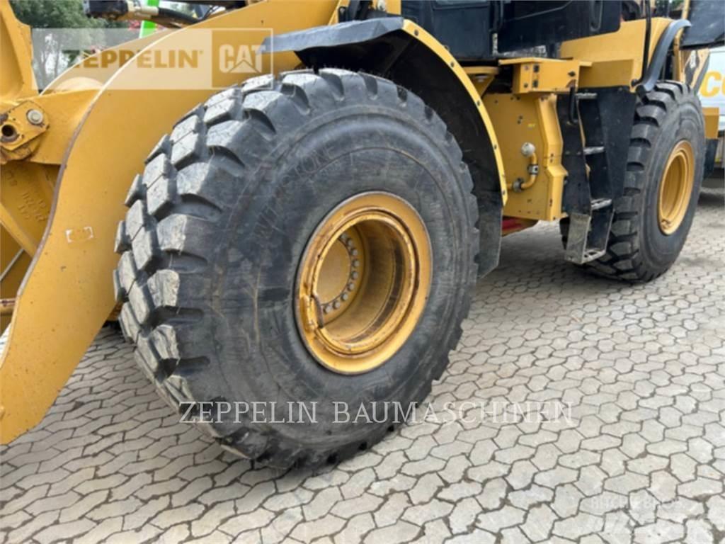 CAT 966M Carregadeiras de rodas