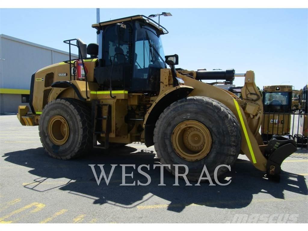 CAT 966M Carregadeiras de rodas