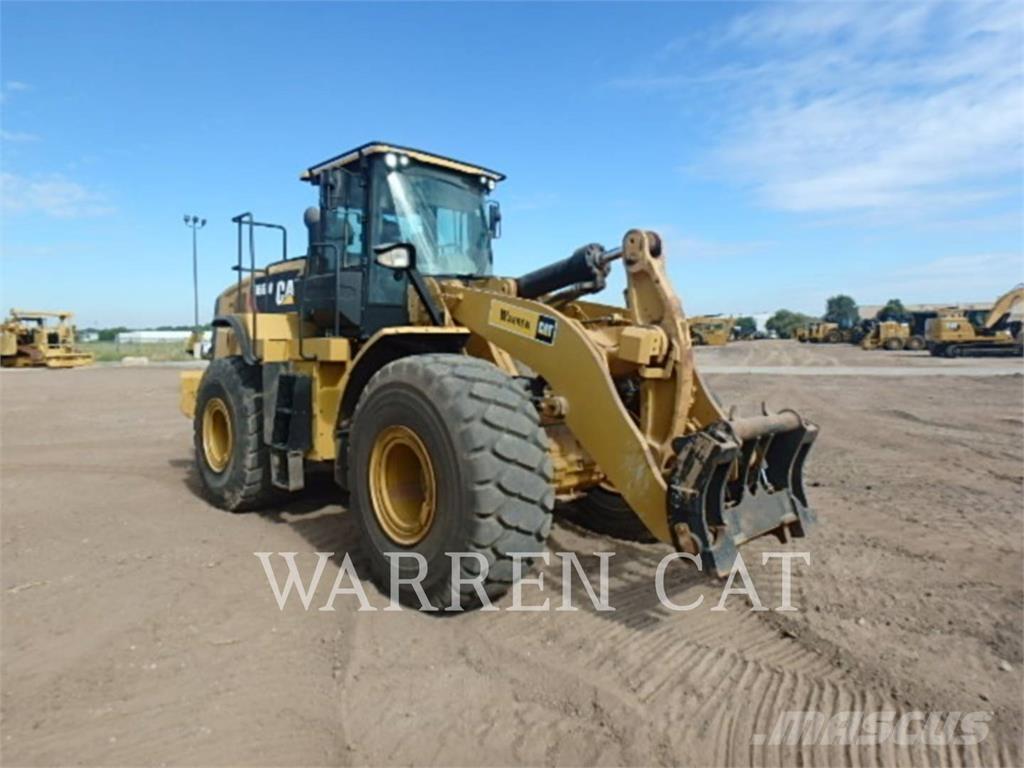 CAT 966M Carregadeiras de rodas