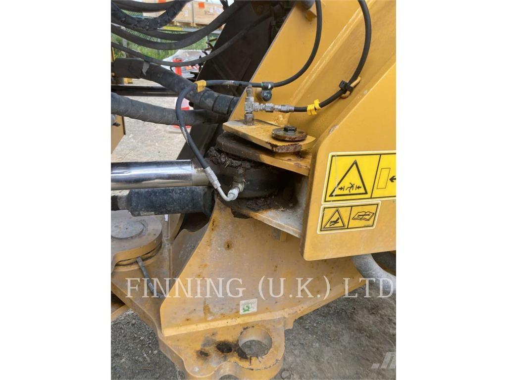 CAT 966M Carregadeiras de rodas