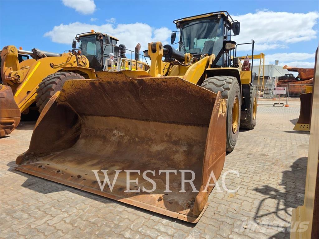 CAT 966M Carregadeiras de rodas