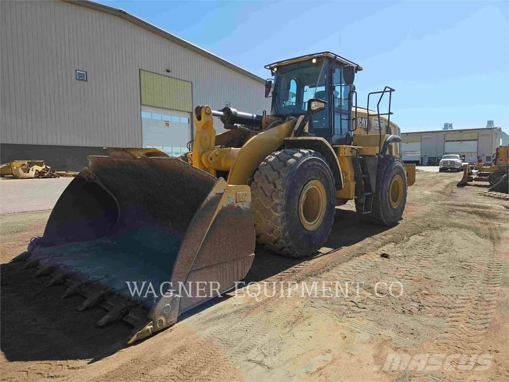 CAT 966M Carregadeiras de rodas