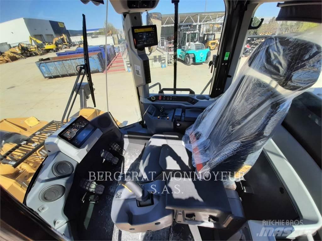 CAT 972 Carregadeiras de rodas