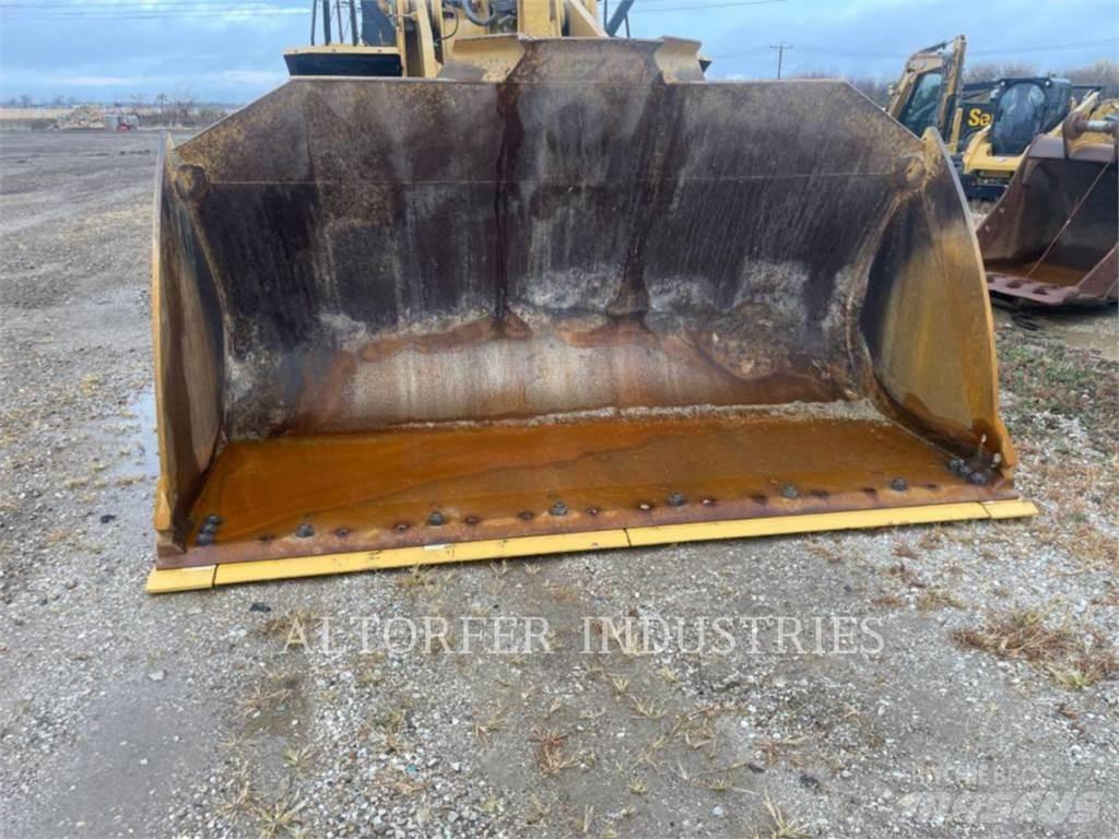 CAT 972M Carregadeiras de rodas