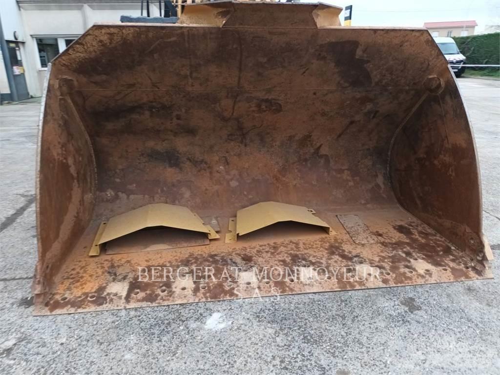 CAT 972M Carregadeiras de rodas