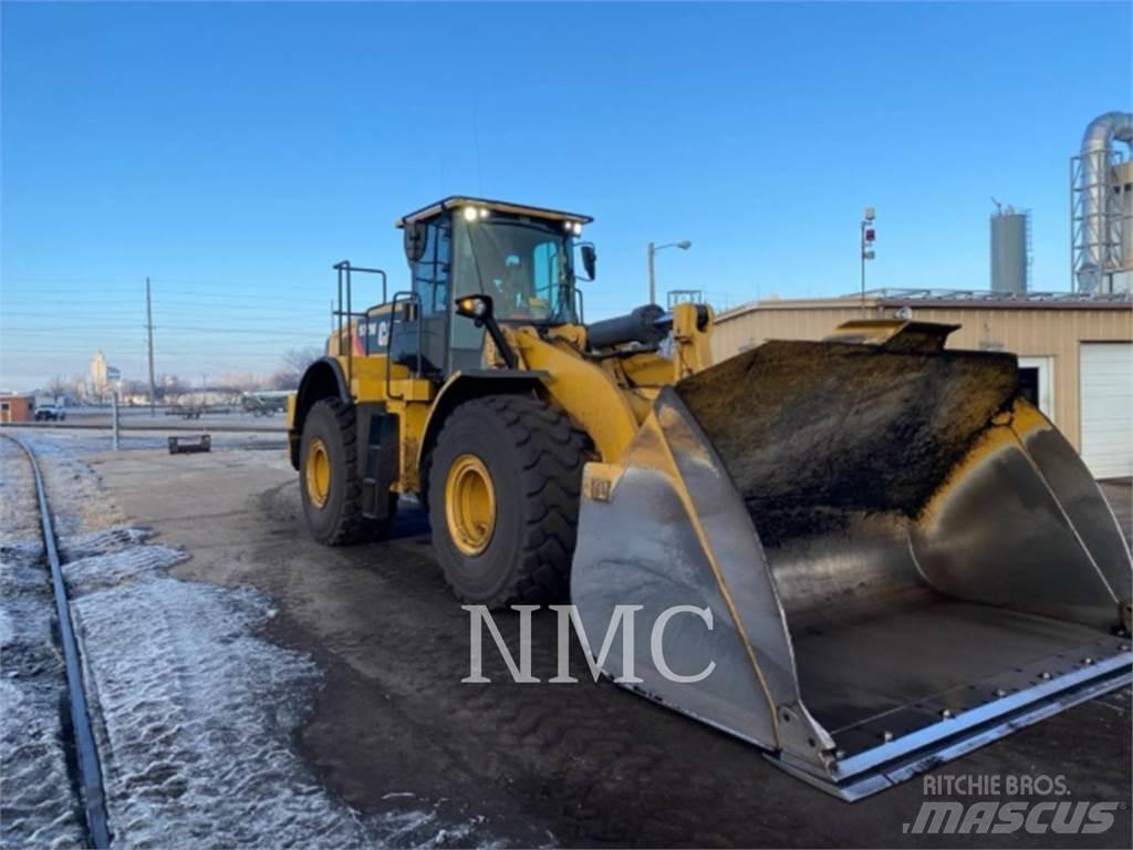 CAT 972M Carregadeiras de rodas