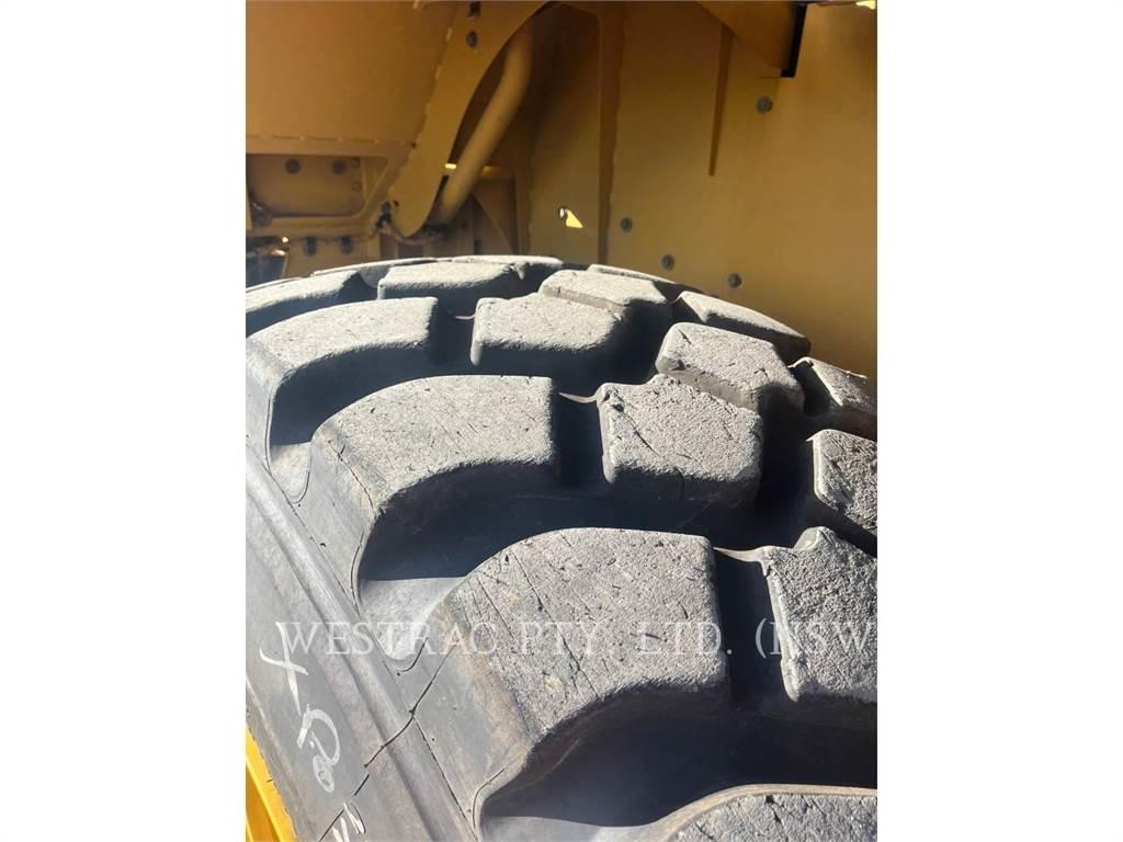 CAT 972M Carregadeiras de rodas