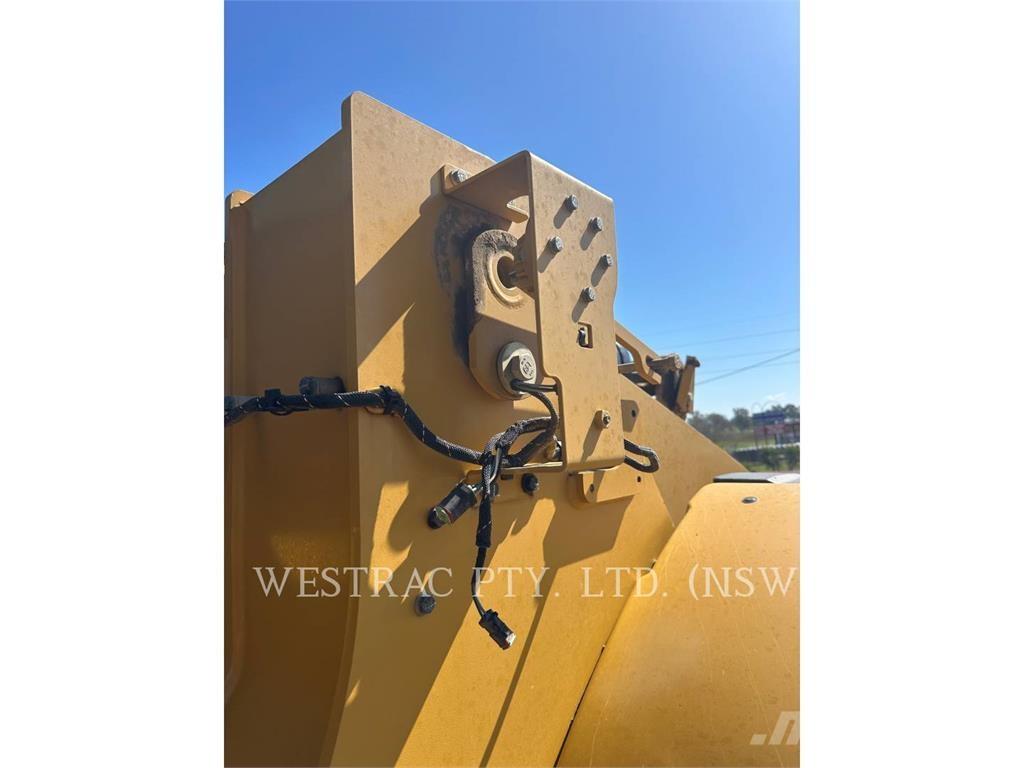 CAT 972M Carregadeiras de rodas