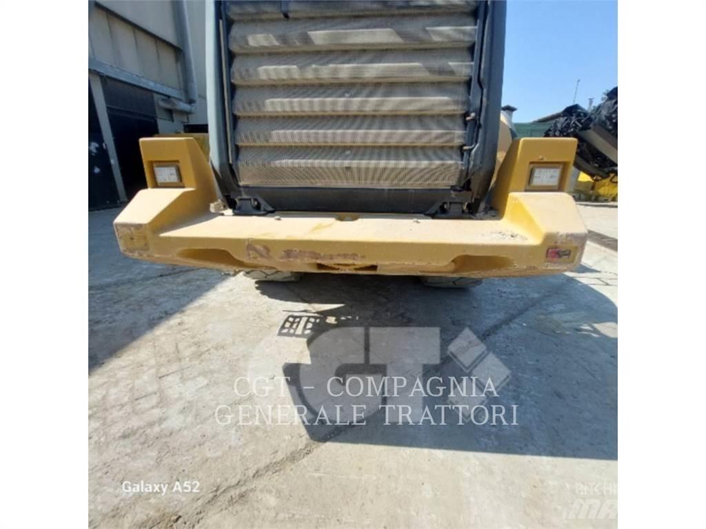 CAT 972M Carregadeiras de rodas
