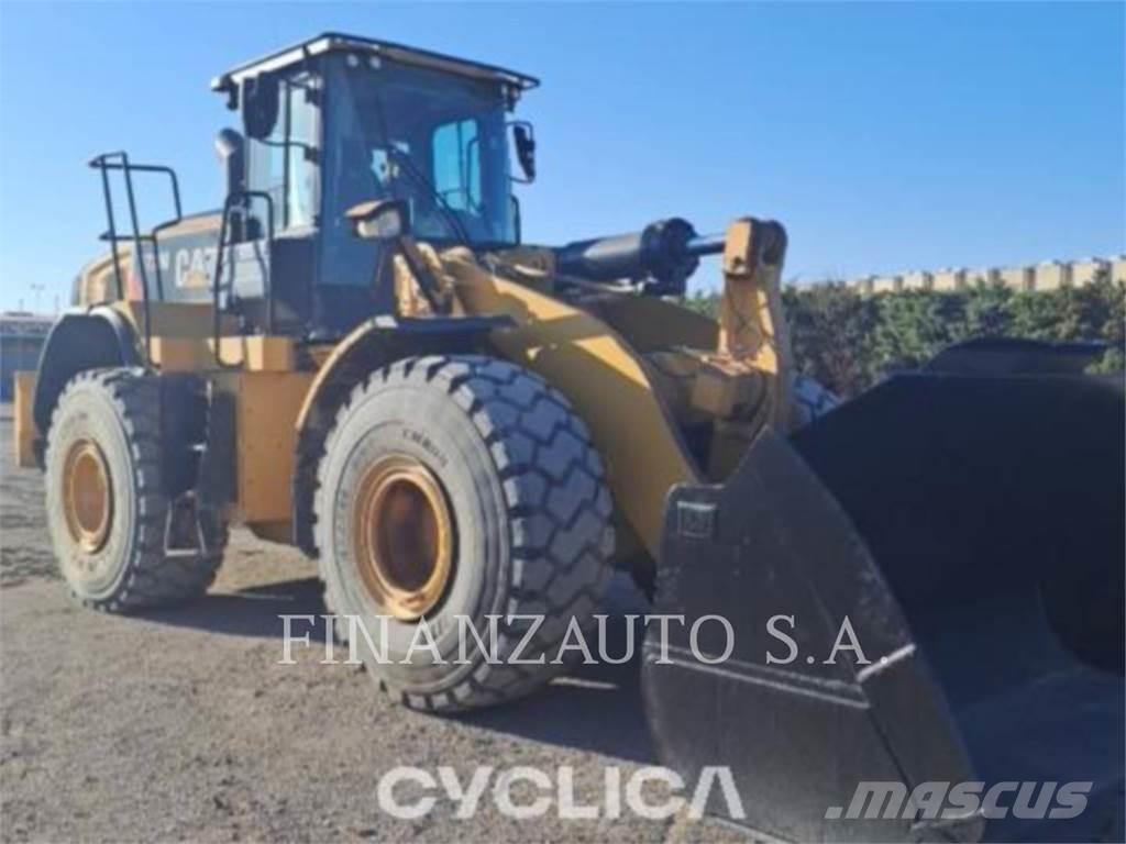 CAT 972M Carregadeiras de rodas