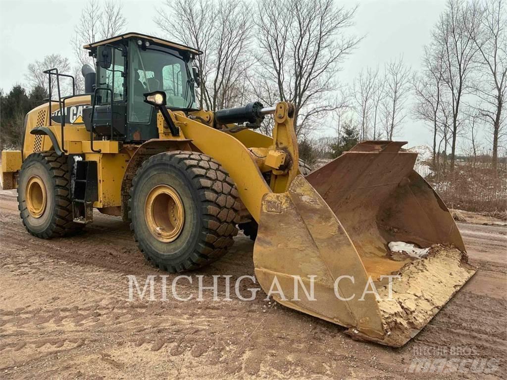 CAT 972M Carregadeiras de rodas