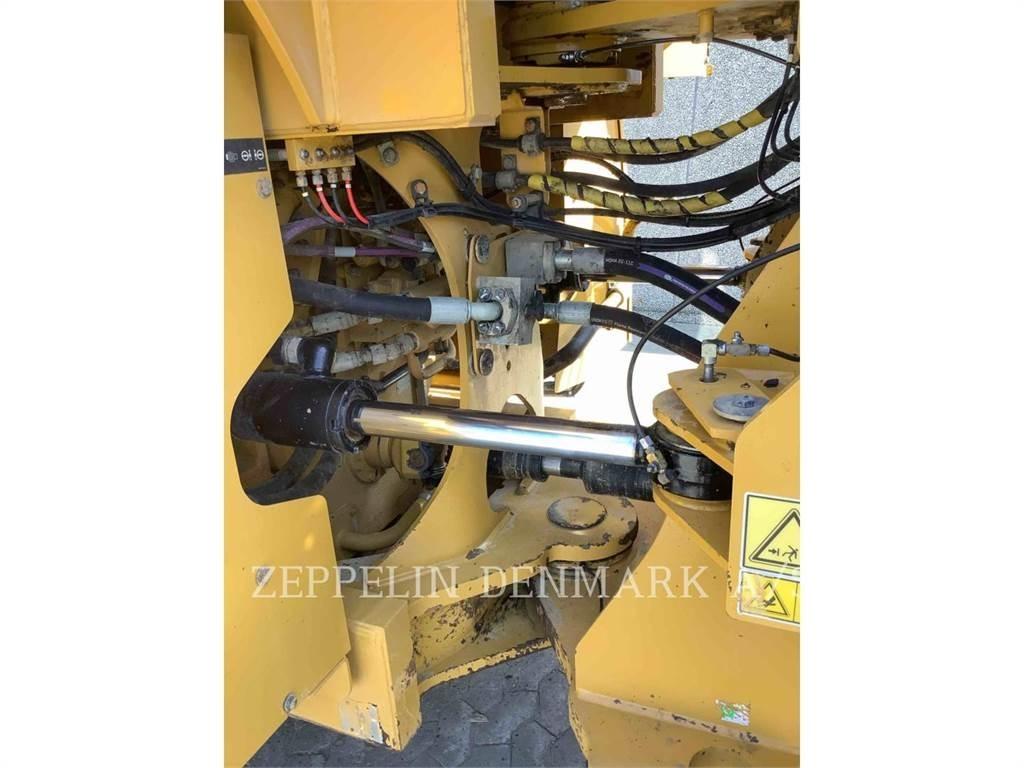 CAT 972M Carregadeiras de rodas