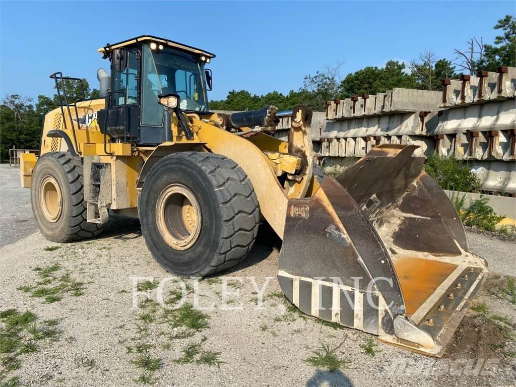 CAT 972M Carregadeiras de rodas