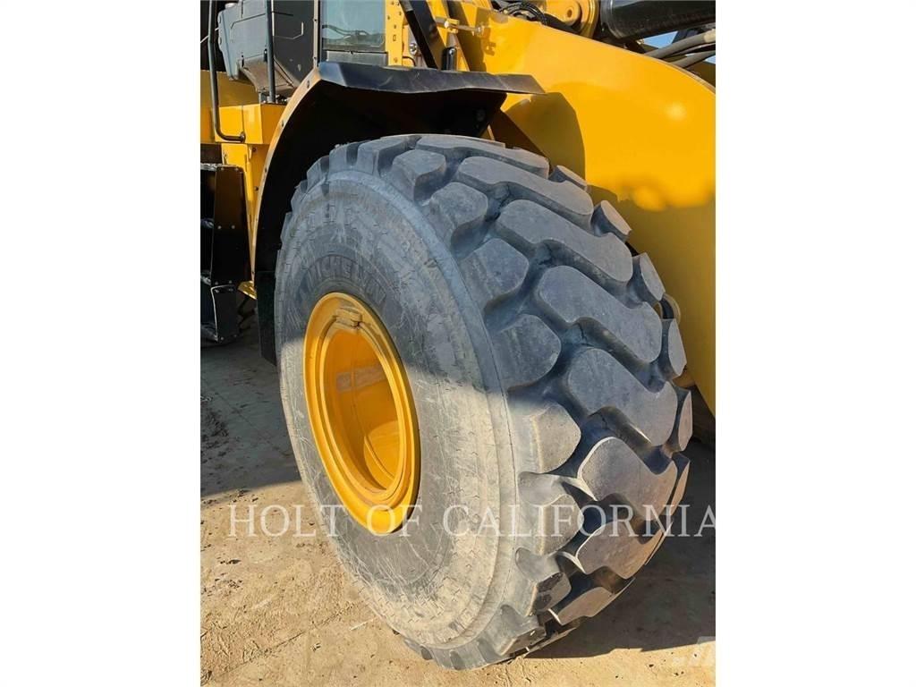CAT 972M Carregadeiras de rodas