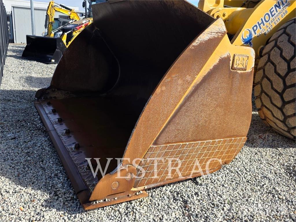 CAT 972M Carregadeiras de rodas
