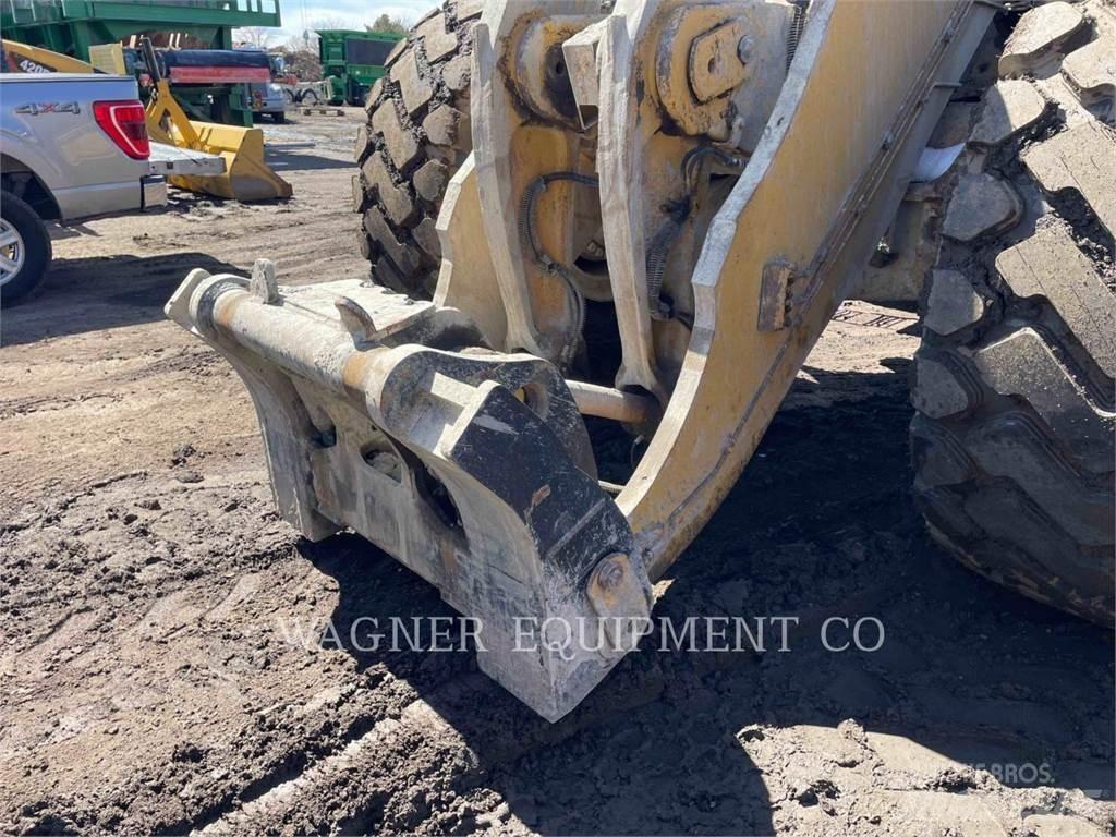 CAT 980M Carregadeiras de rodas