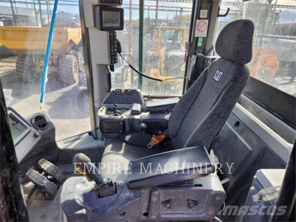 CAT 980M Carregadeiras de rodas