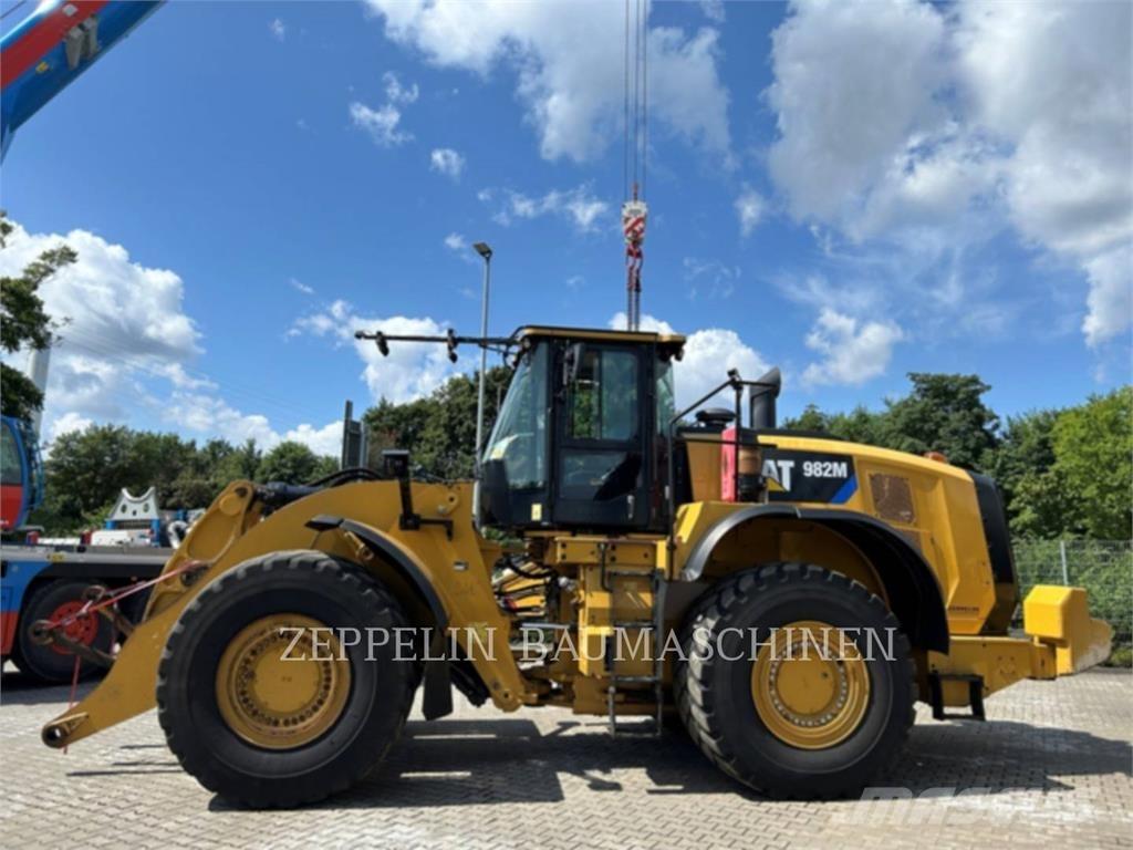 CAT 982M Carregadeiras de rodas