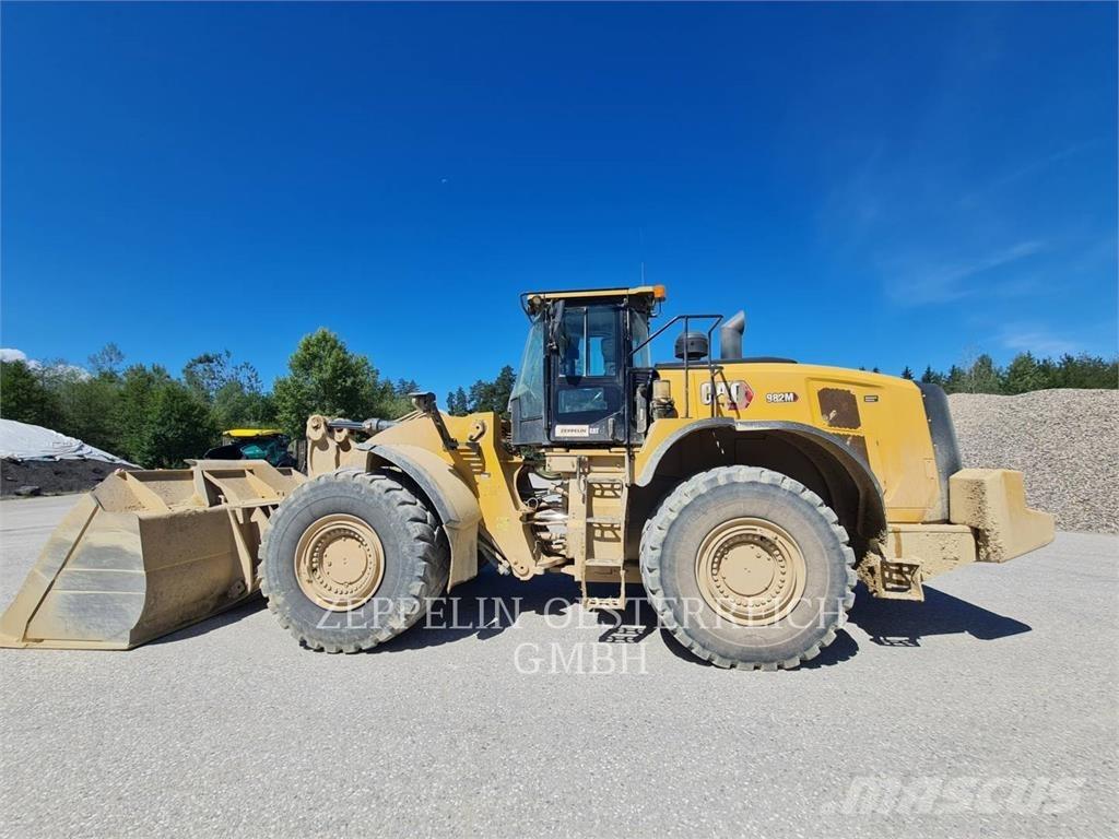 CAT 982M Carregadeiras de rodas
