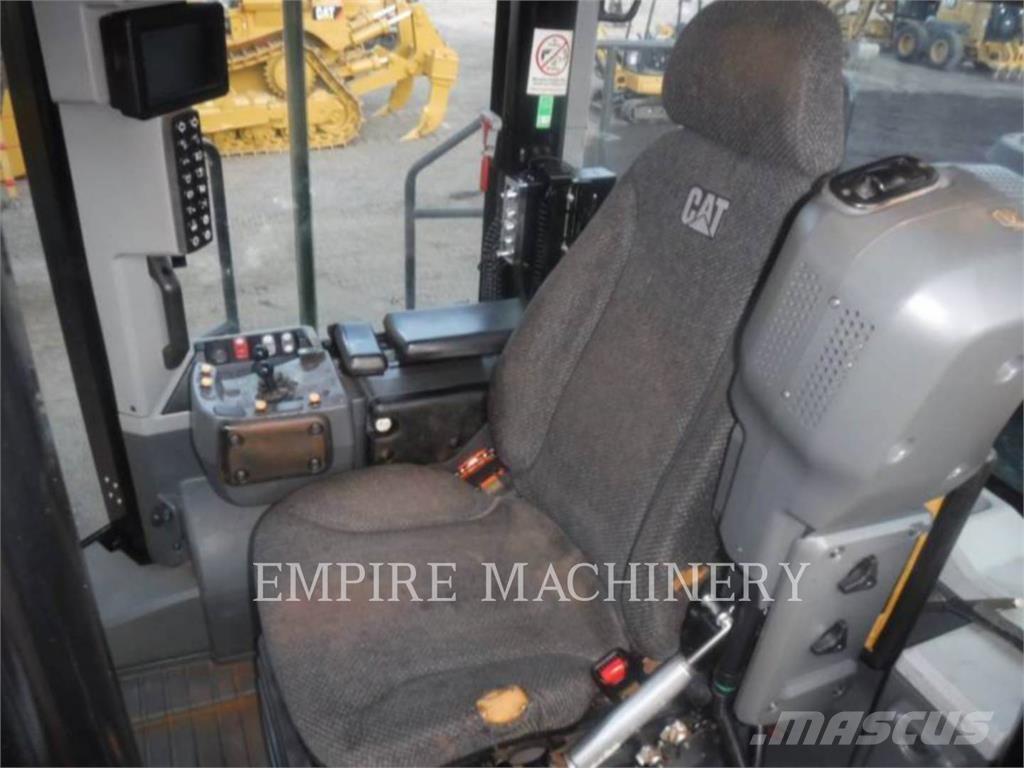 CAT 982M Carregadeiras de rodas