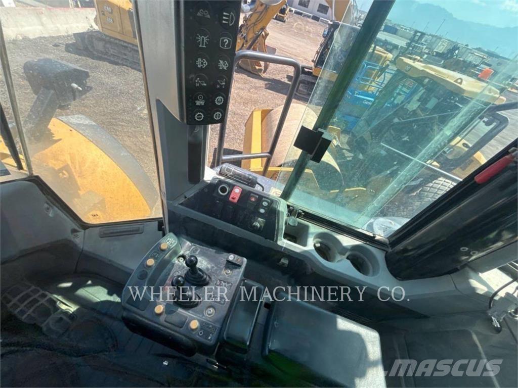 CAT 982M AOC Carregadeiras de rodas