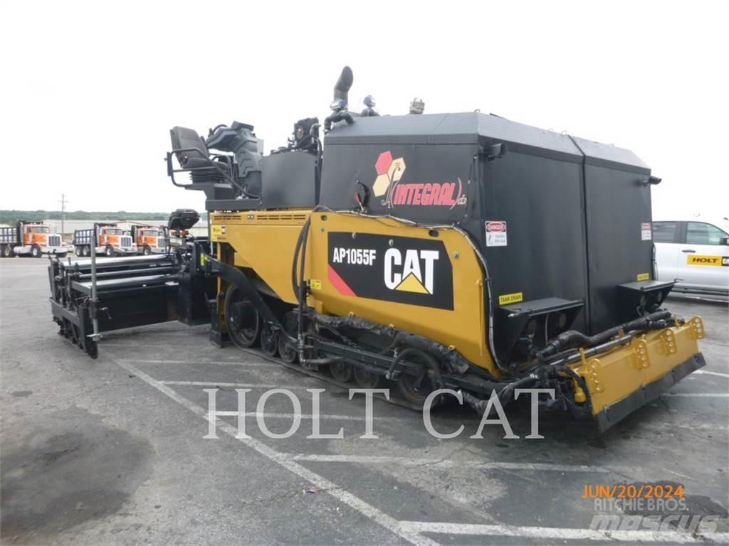 CAT AP1055F SPRAY PAVER Espalhadoras de asfalto